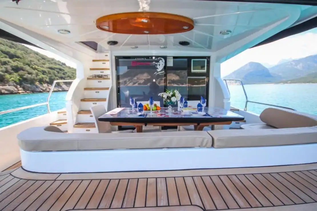 Antalya Yacht Rental 18m Princess Custom 